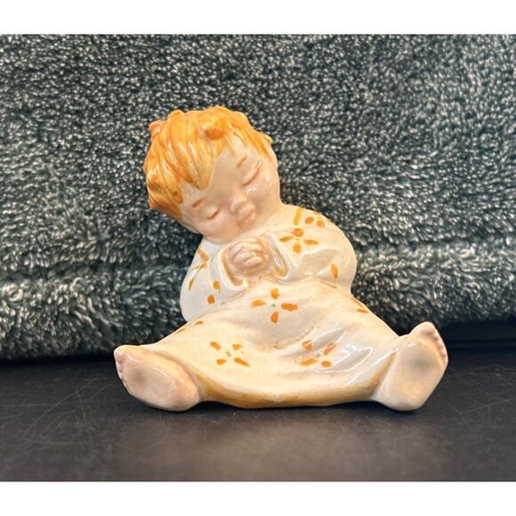 c1950s Ceramic Sleeping Child Shelf Sitter - Picture 6 of 9